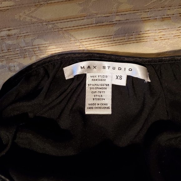 Max Studio top - Picture 2 of 2